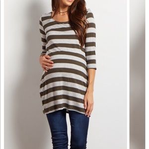 🎉2 for $12🎉 Pinkblush Striped Maternity Top